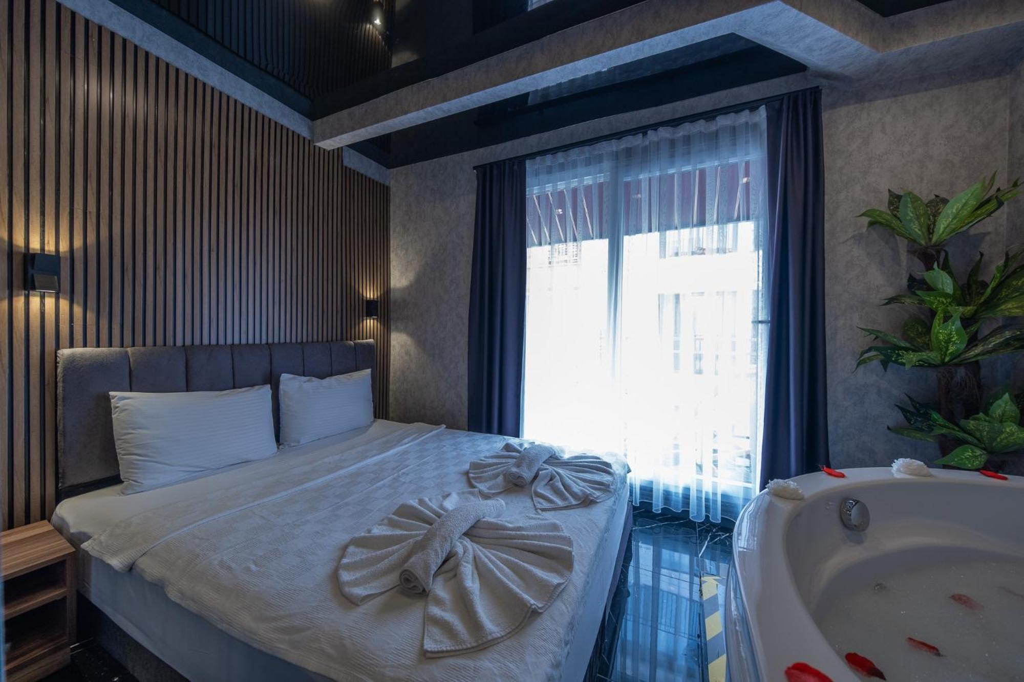 Mrt Suites Lara Antalya Exterior foto