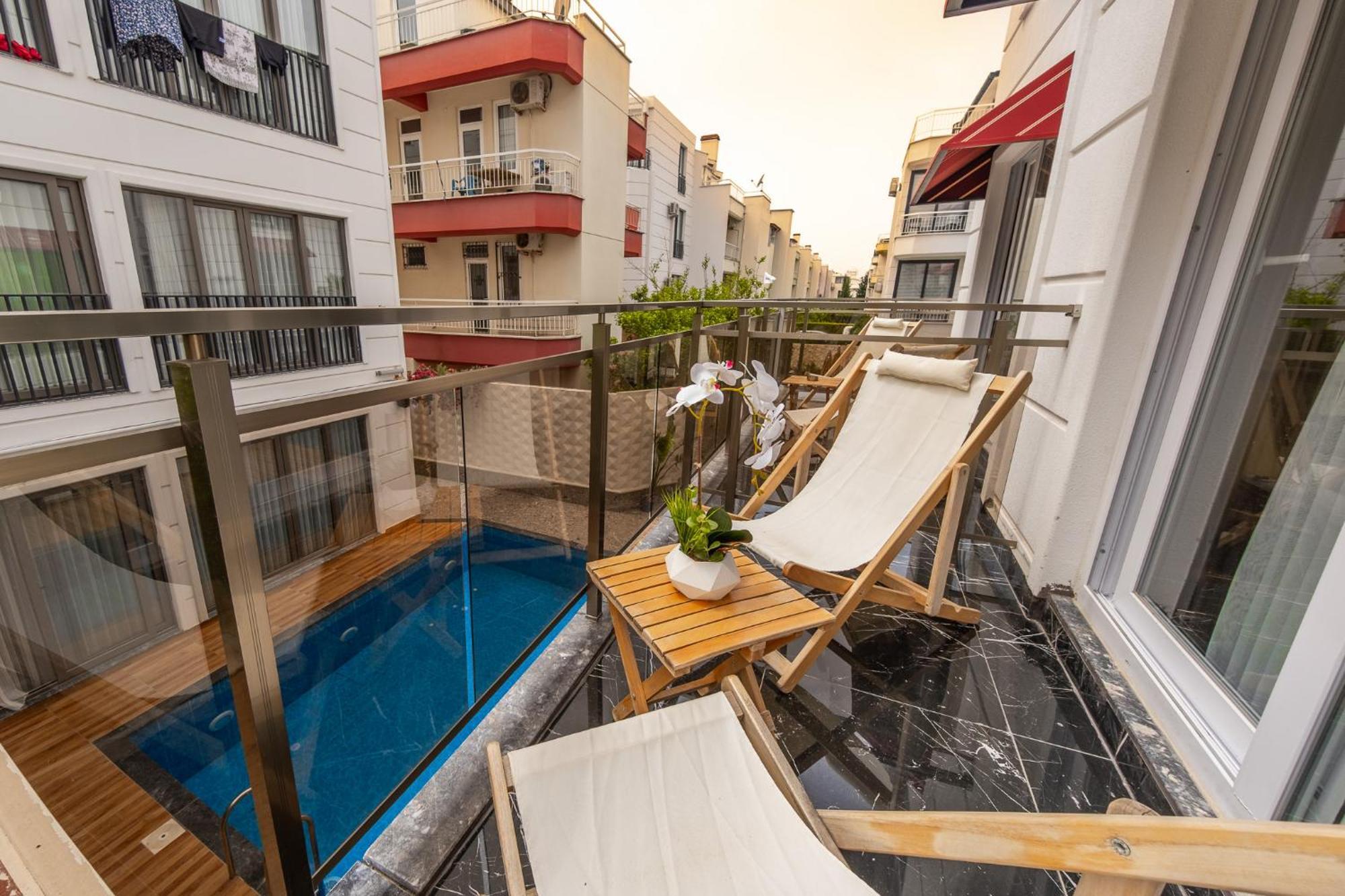 Mrt Suites Lara Antalya Exterior foto